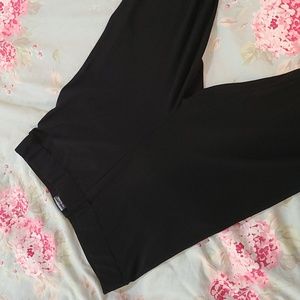 Vintage Black Valentina Capri leggings